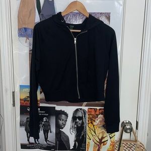 black cropped zip up